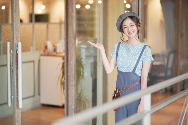 女性